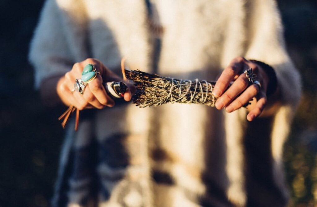 Doula work - Rebirth sessions - Smudging - Spiritual Cleansing